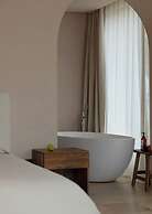 Dali Shuanglang Luna Seaview Hotel