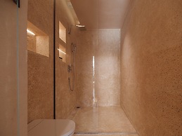 Dali Shuanglang Luna Seaview Hotel