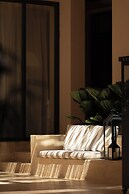 Dali Shuanglang Luna Seaview Hotel