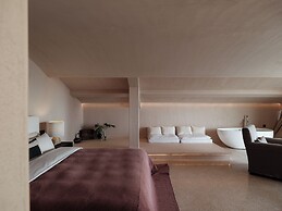 Dali Shuanglang Luna Seaview Hotel