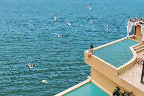 Dali Shuanglang Luna Seaview Hotel