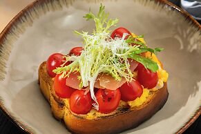 Dali Shuanglang Luna Seaview Hotel