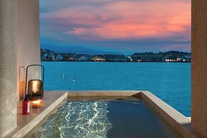 Dali Shuanglang Luna Seaview Hotel