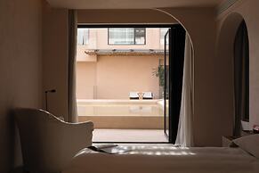 Dali Shuanglang Luna Seaview Hotel