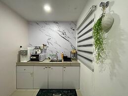 Manhattan Suites IPOH Waterpark by uBook