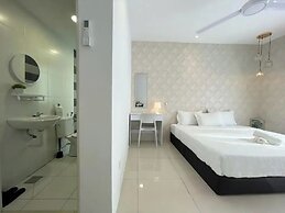 Manhattan Suites IPOH Waterpark by uBook