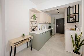 Minimal Chic Retreat Suite