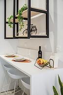 Minimal Chic Retreat Suite