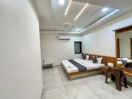 Hotel Shree Nakoda Paradise - Ujjain