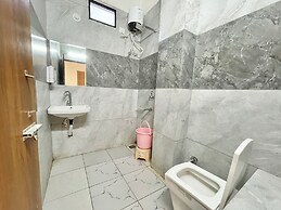 Hotel Shree Nakoda Paradise - Ujjain