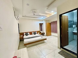 Hotel Shree Nakoda Paradise - Ujjain