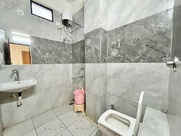 Hotel Shree Nakoda Paradise - Ujjain