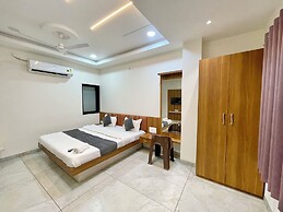 Hotel Shree Nakoda Paradise - Ujjain
