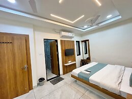 Hotel Shree Nakoda Paradise - Ujjain