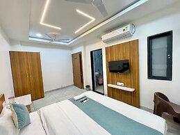 Hotel Shree Nakoda Paradise - Ujjain