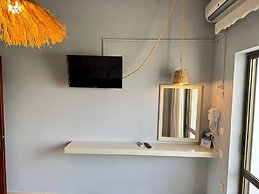 3 little pigs apartments