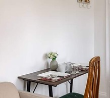 Kingston Richmond Lux Brand new Studio