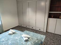 Chistine s Country Cottage