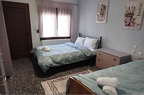 Chistine s Country Cottage