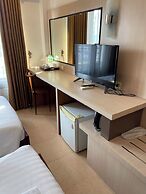 Lucky City Hotel