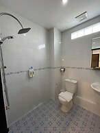 Lucky City Hotel