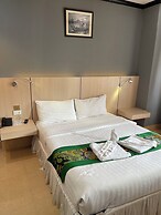 Lucky City Hotel