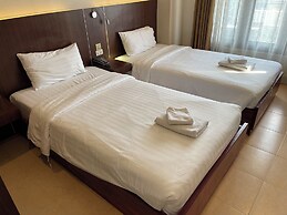 Lucky City Hotel
