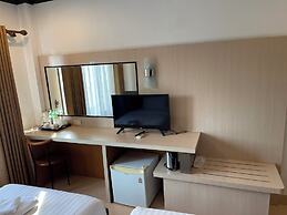 Lucky City Hotel