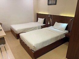 Lucky City Hotel