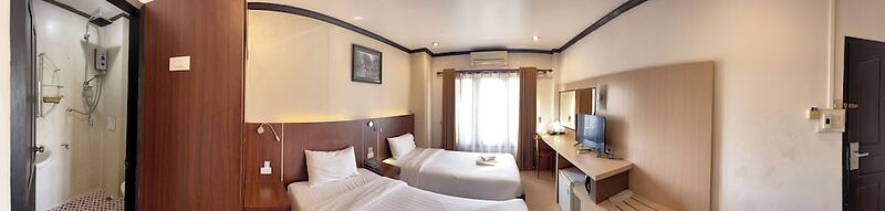 Lucky City Hotel