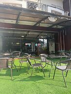 Lucky City Hotel