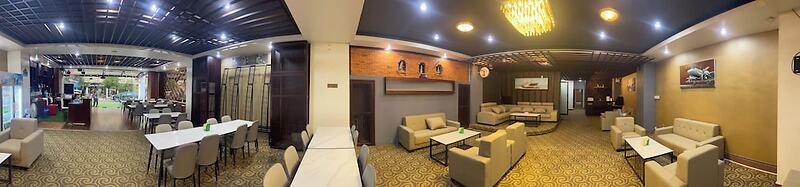 Lucky City Hotel