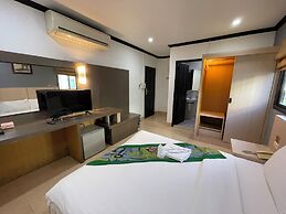 Lucky City Hotel