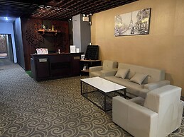Lucky City Hotel