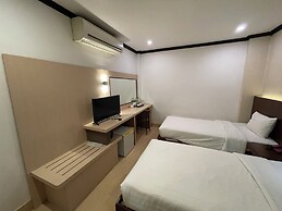 Lucky City Hotel