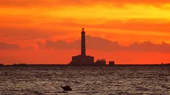 Cozy Retreat Near Baia Verde Beaches