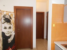 Cozy Retreat Near Baia Verde Beaches