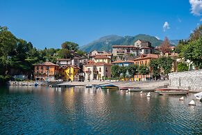 Casa del Nildo Mountain And Lake