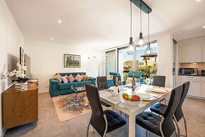Melano Lab Park Luxury