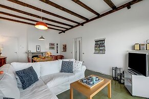 Infinity Lake View Terraced Casa