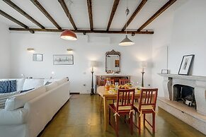 Infinity Lake View Terraced Casa