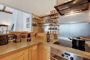 Infinity Lake View Terraced Casa