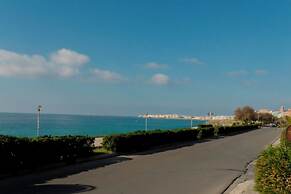 Seafront Apartment in Baia Verde Near Gallipoli