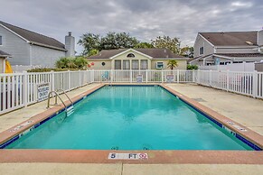 < 1 Mi to Ocean: North Myrtle Beach Home w/ Grill!