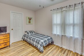 < 1 Mi to Ocean: North Myrtle Beach Home w/ Grill!