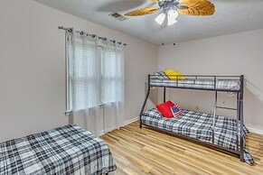 < 1 Mi to Ocean: North Myrtle Beach Home w/ Grill!