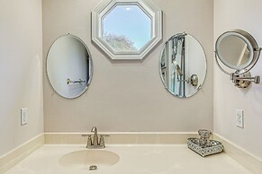 < 1 Mi to Ocean: North Myrtle Beach Home w/ Grill!