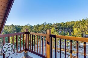 4 Mi to Fossil Beds: Private Log Cabin on 3 Acres