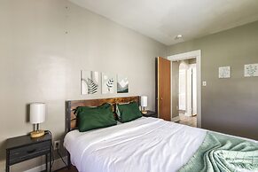 Close to University & Dtwn: Home in Dayton
