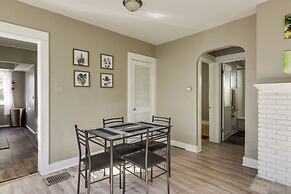 Close to University & Dtwn: Home in Dayton